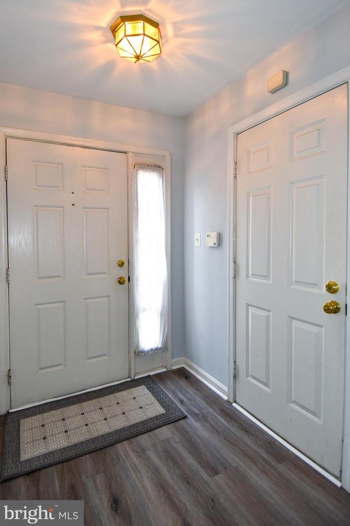 12187 Caithness Cir, Bristow, VA 20136