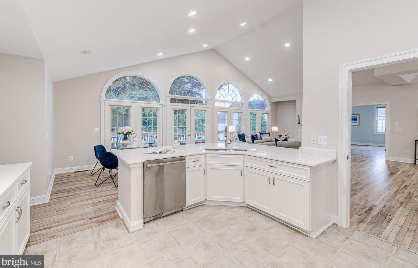 1846 Strickland Ct, Woodbridge VA  22191-4560 exterior