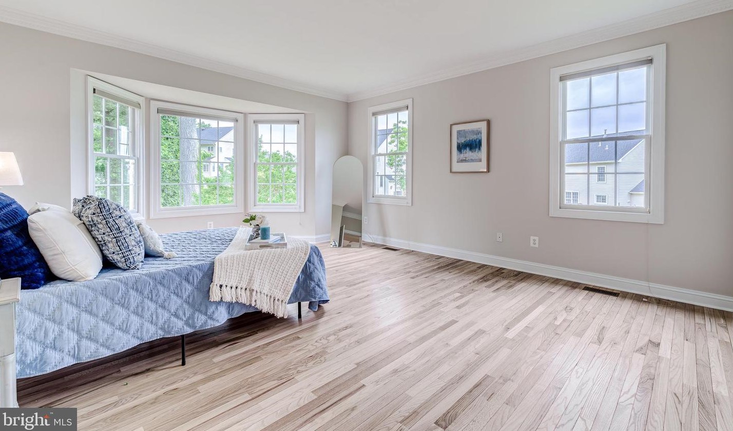 1846 Strickland Ct, Woodbridge VA  22191-4560 exterior