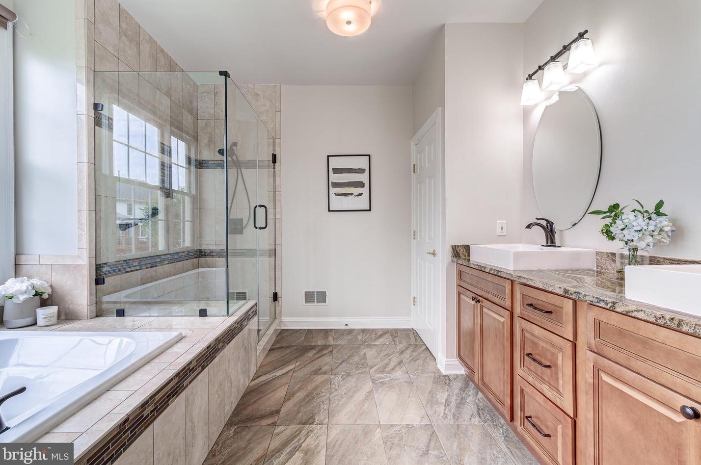 1846 Strickland Ct, Woodbridge VA  22191-4560 exterior