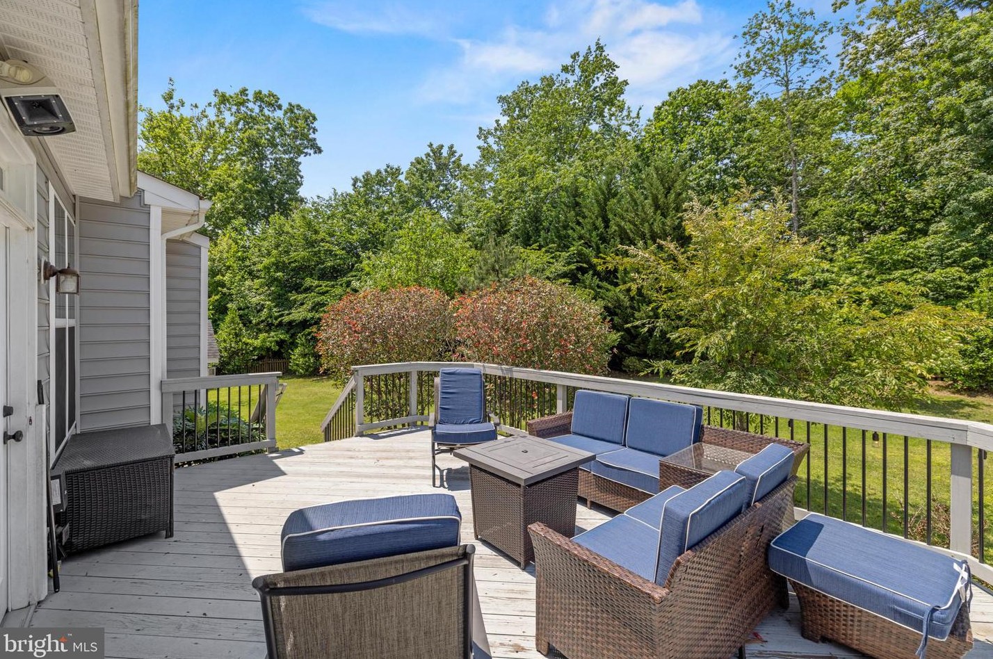16060 Imperial Eagle Ct, Woodbridge VA  22191-6559 exterior