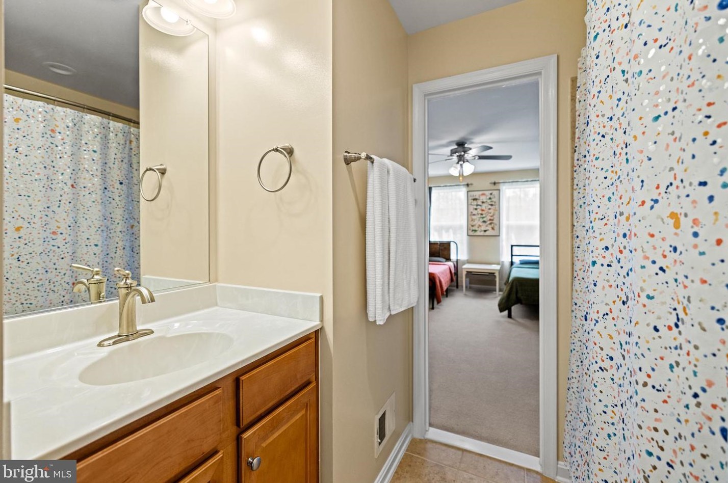 16060 Imperial Eagle Ct, Woodbridge VA  22191-6559 exterior