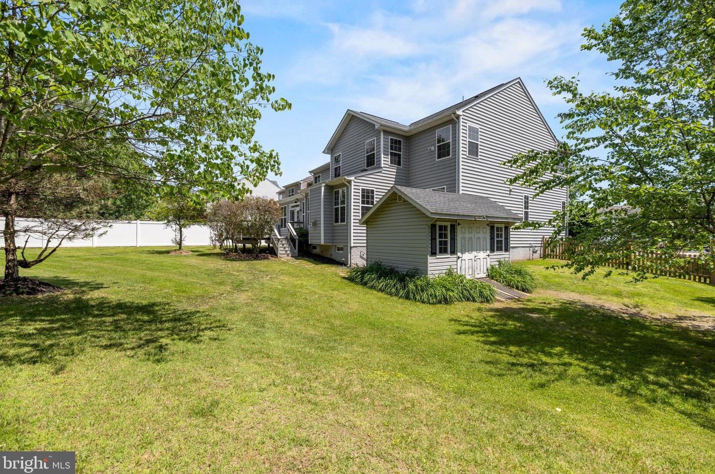16060 Imperial Eagle Ct, Woodbridge VA  22191-6559 exterior
