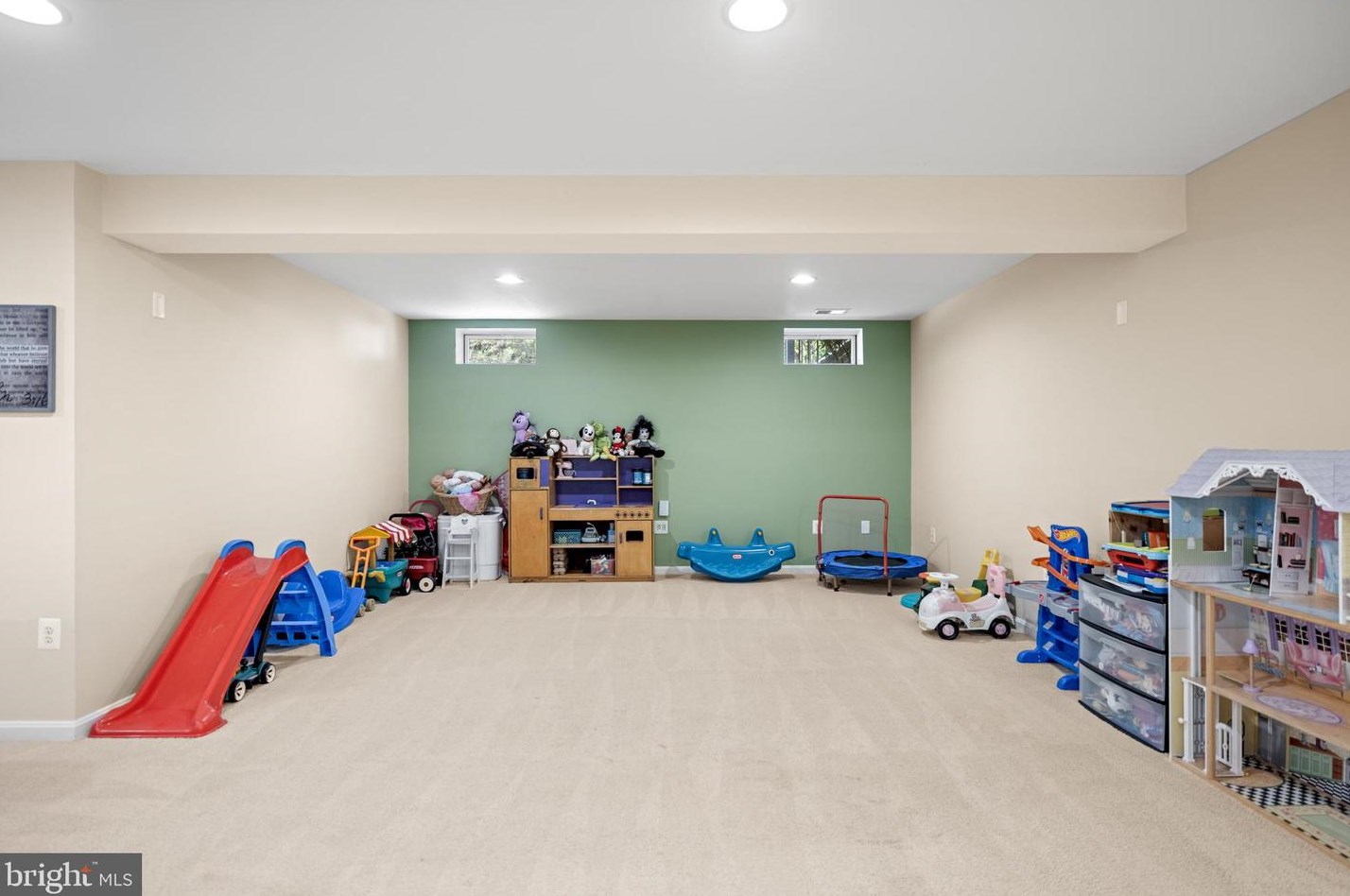 16060 Imperial Eagle Ct, Woodbridge VA  22191-6559 exterior