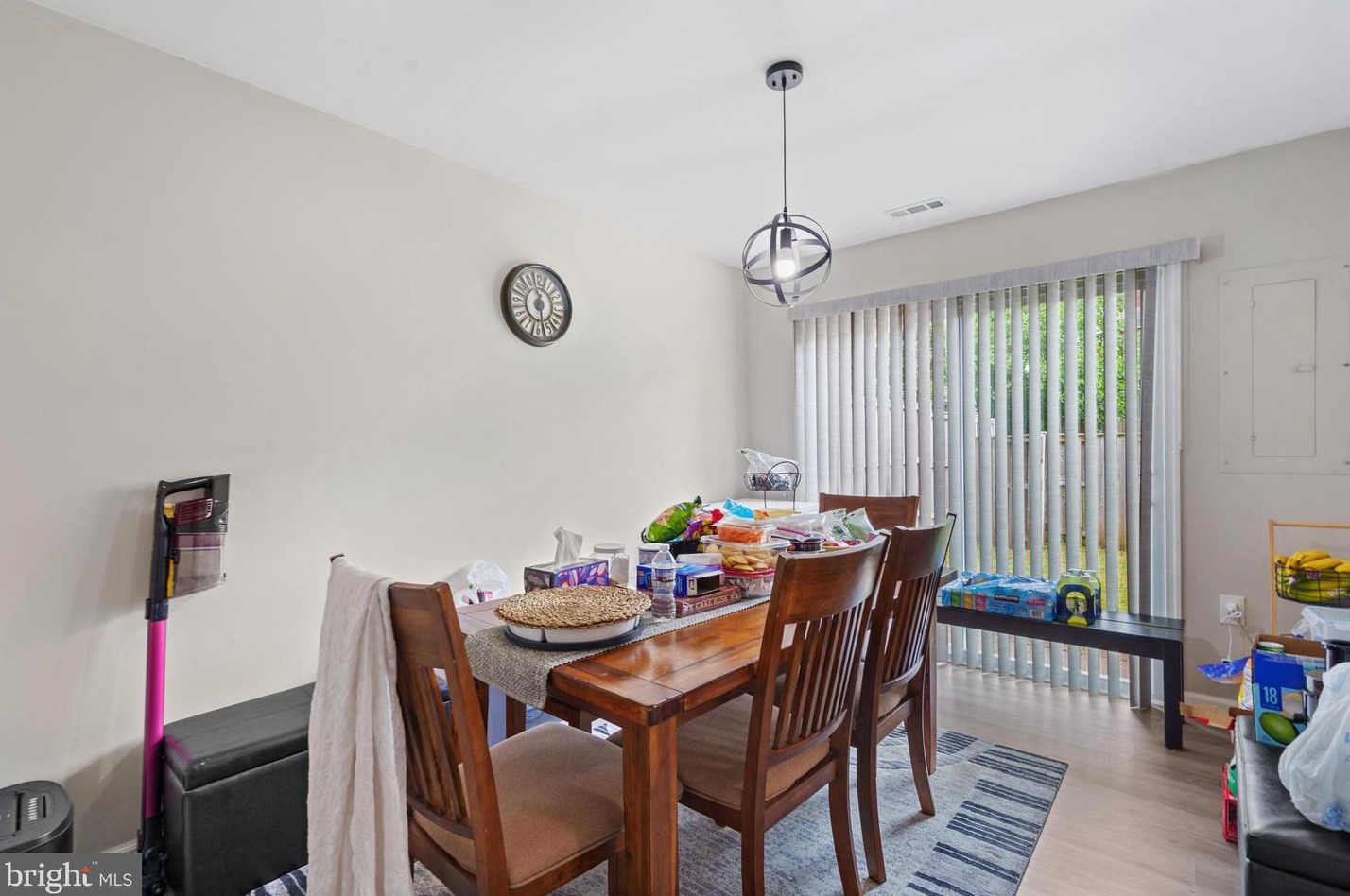 7307 Rokeby Dr, Manassas VA 20109-6405 exterior