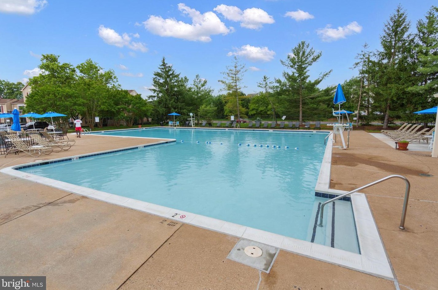 7307 Rokeby Dr, Manassas VA 20109-6405 exterior