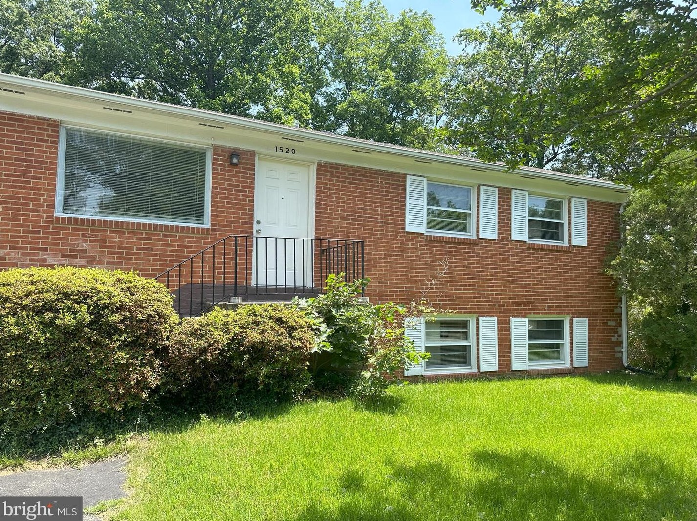 1520 Florida Ave, Woodbridge VA  22191-3604 exterior