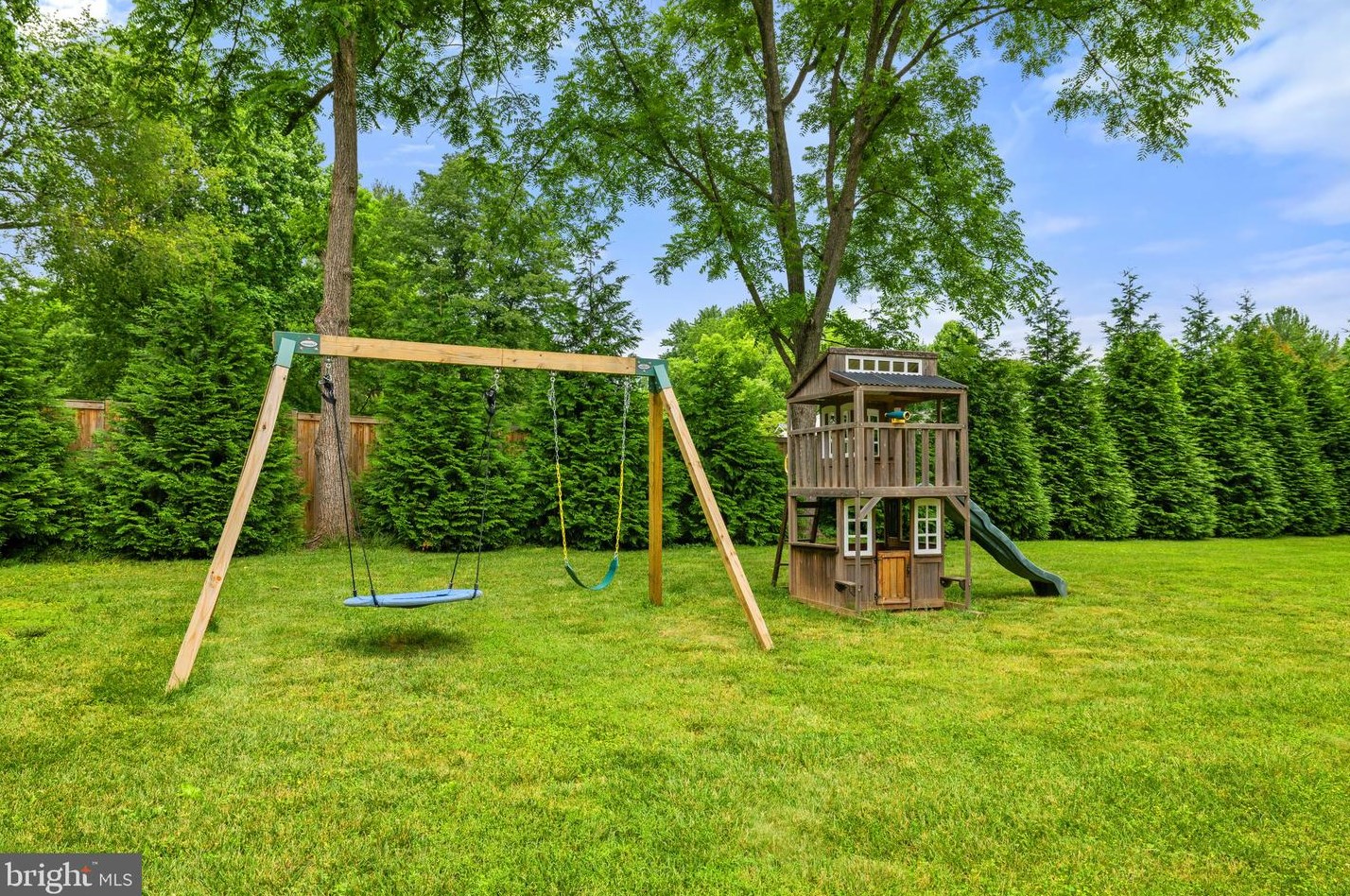 15900 Waterfall Rd, Haymarket VA  20169-2127 exterior