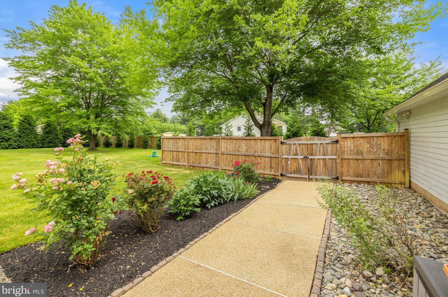 15900 Waterfall Rd, Haymarket VA  20169-2127 exterior