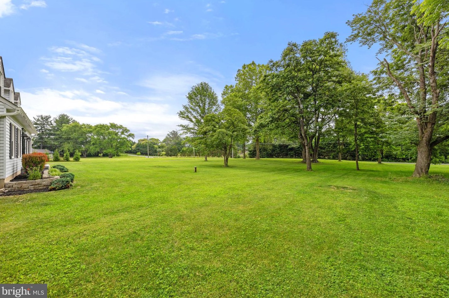 15900 Waterfall Rd, Haymarket VA  20169-2127 exterior