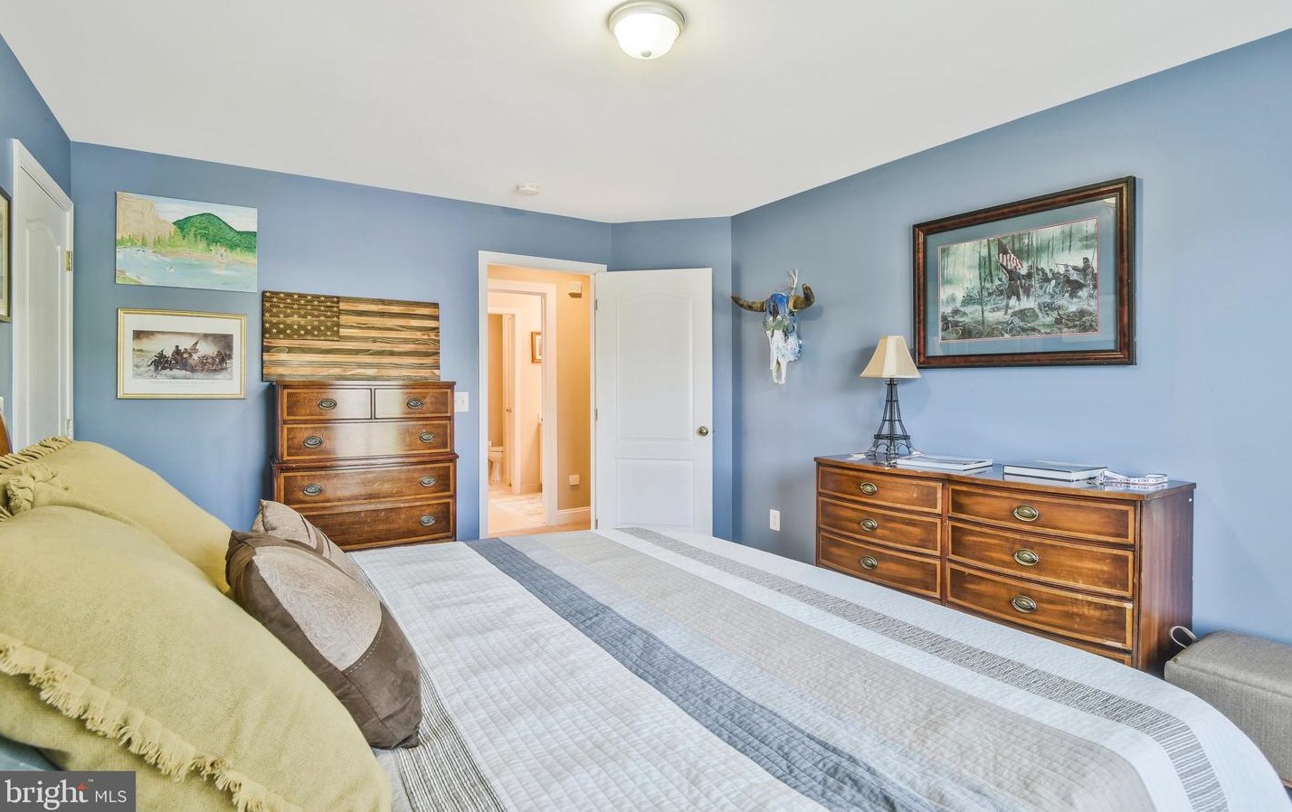 5765 Amelia Springs Cir, Haymarket VA  20169-5416 exterior