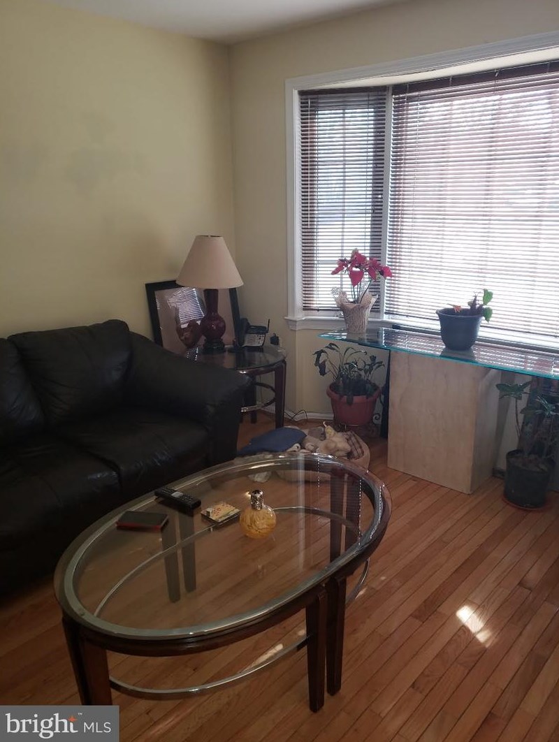 12197 Cinnamon St, Woodbridge VA  22192-1707 exterior