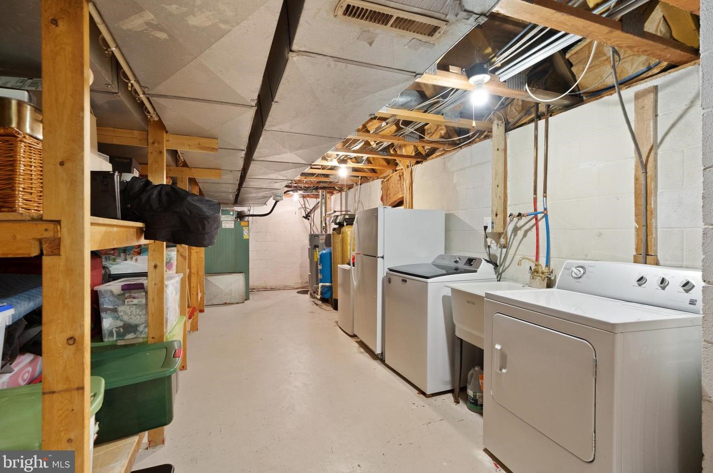 10536 Knollwood Dr, Manassas VA  20111-2834 exterior