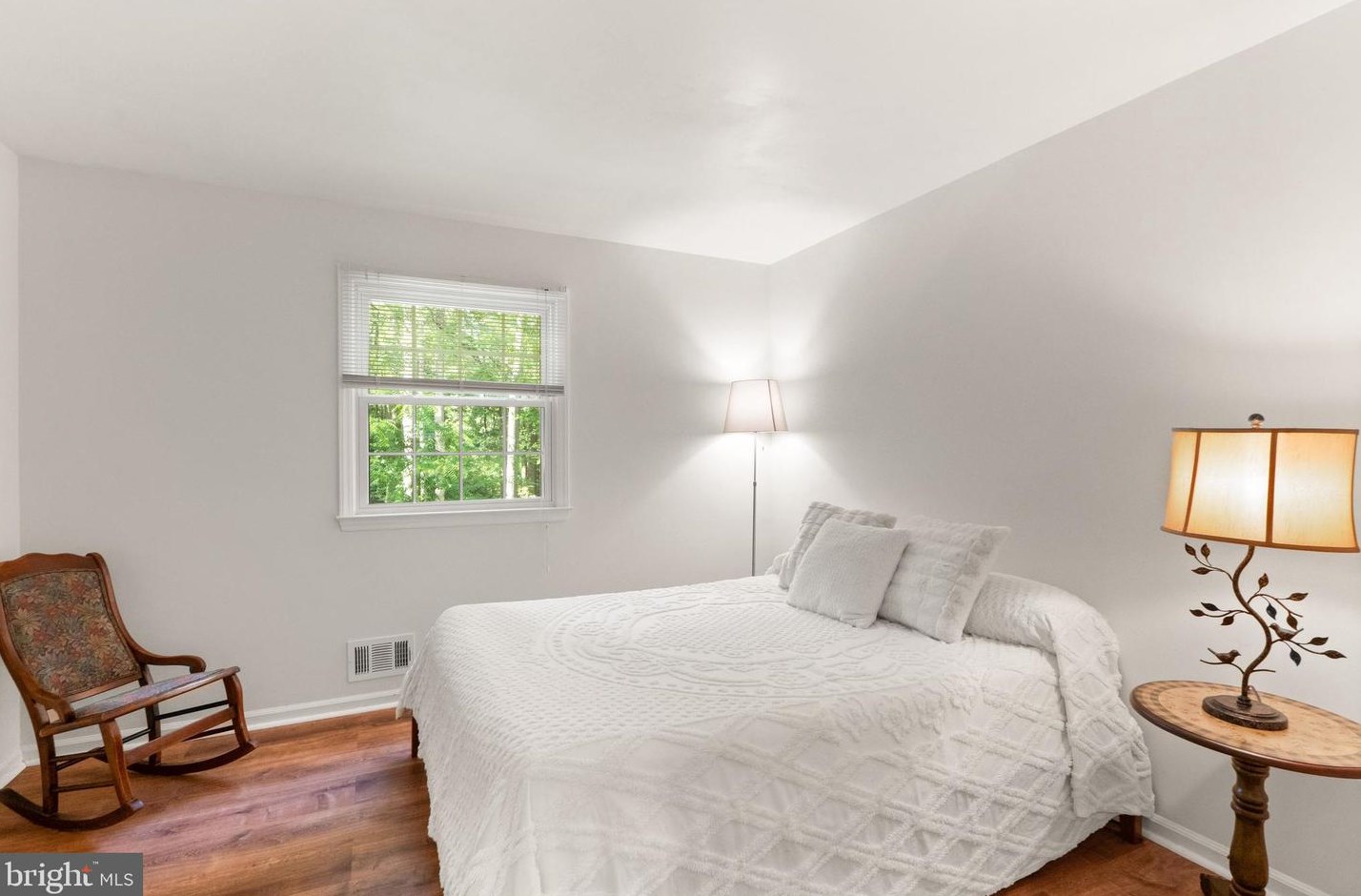 10536 Knollwood Dr, Manassas VA  20111-2834 exterior