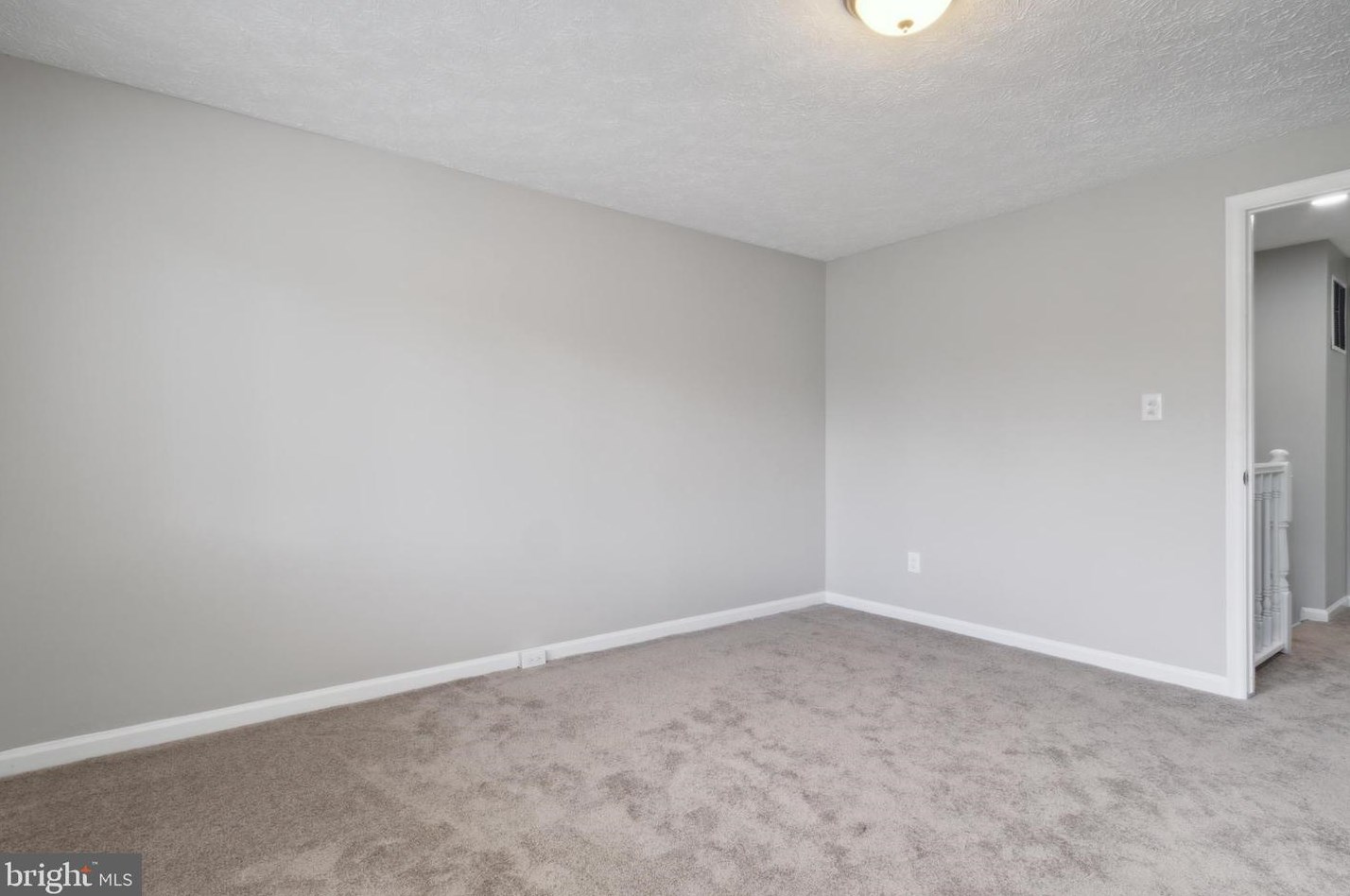 3863 Sunny Brook Ct, Woodbridge VA  22192-6443 exterior