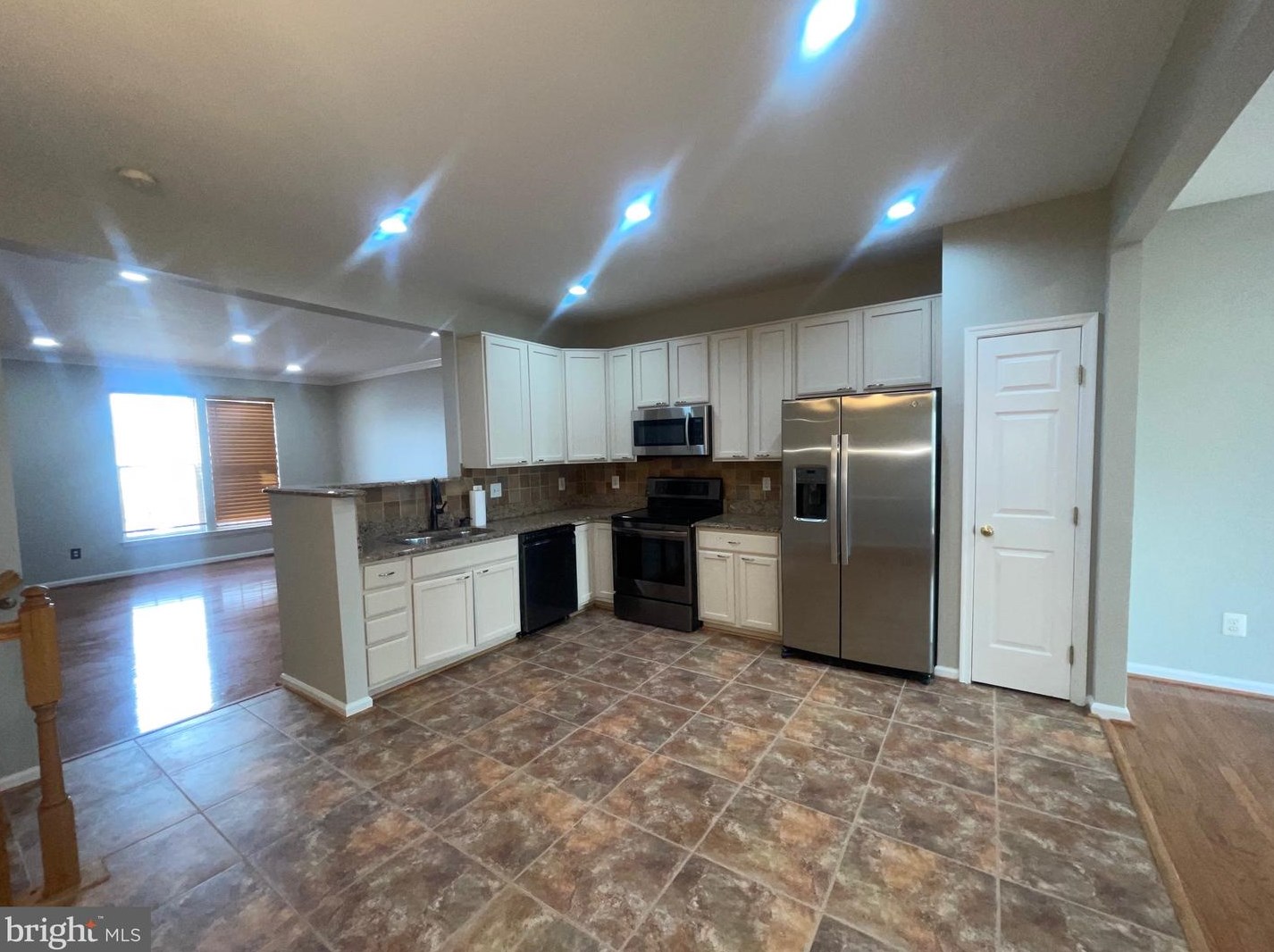 1508 Grosbeak Ct, Woodbridge, VA 22191-5501