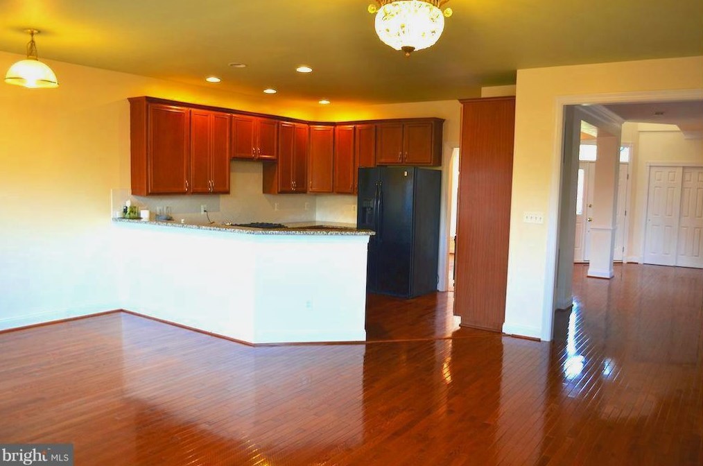 5619 Solheim Cup Dr, Haymarket, VA 20169