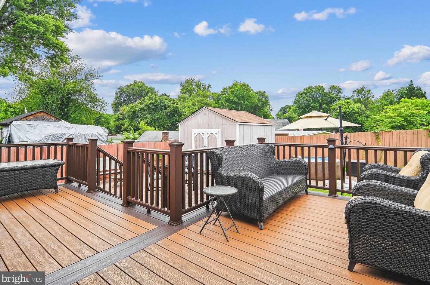 909 Regency Rd, Woodbridge, VA 22191