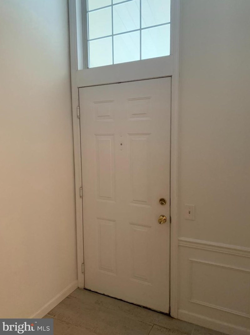 8202 Winstead Pl #202, Manassas, VA 20109