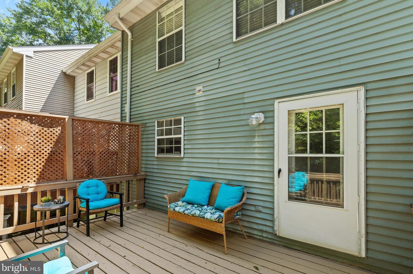 15244 Streamside Ct, Dumfries VA  22025-3021 exterior
