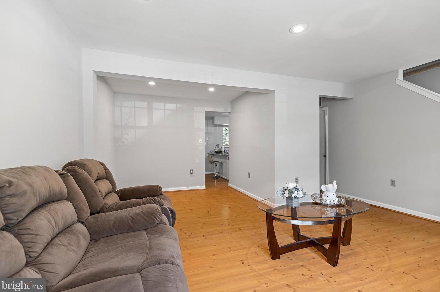 15244 Streamside Ct, Dumfries VA  22025-3021 exterior