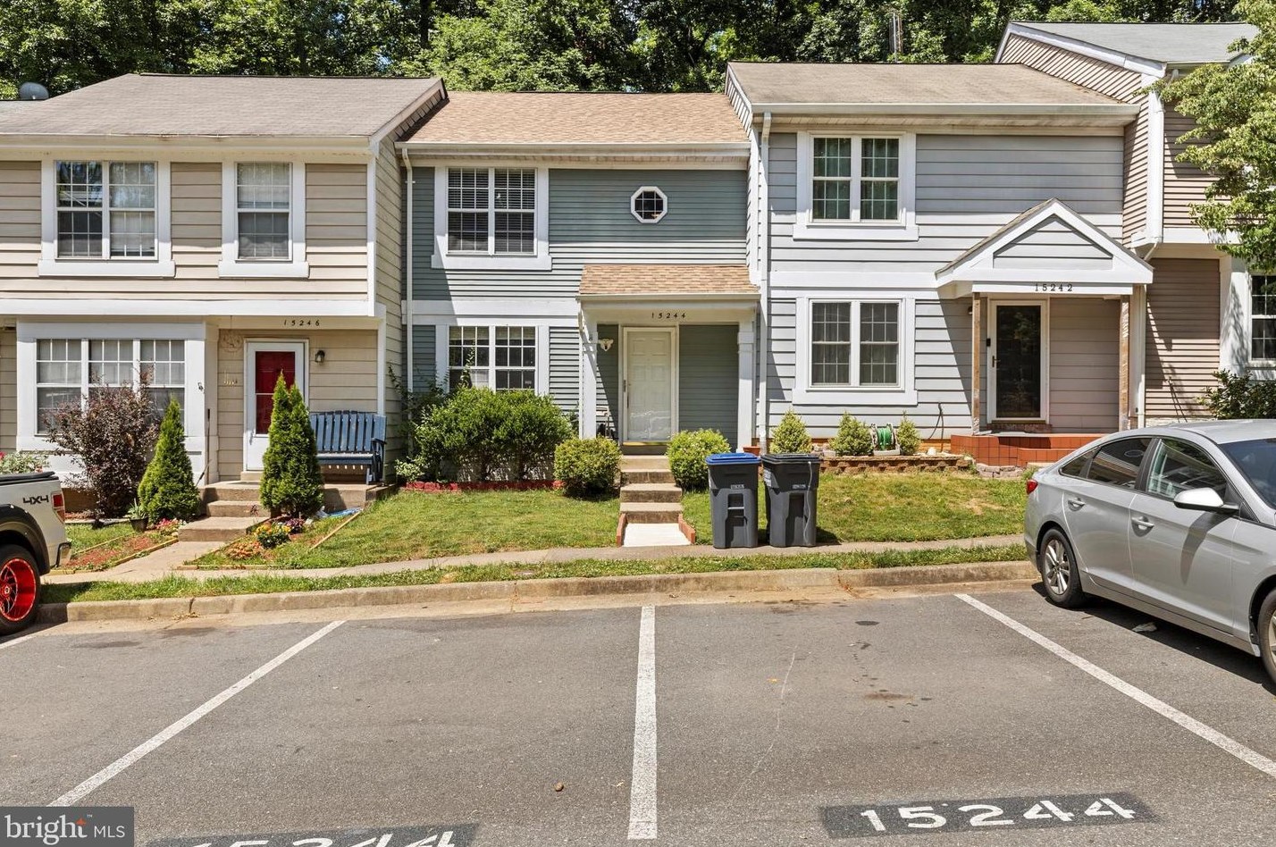 15244 Streamside Ct, Dumfries VA  22025-3021 exterior