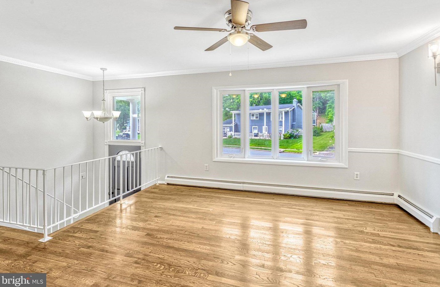 14816 Elmwood Dr, Woodbridge, VA 22193