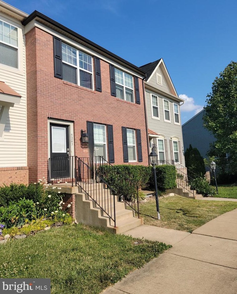 9243 Dawkins Crest Cir, Bristow, VA 20136