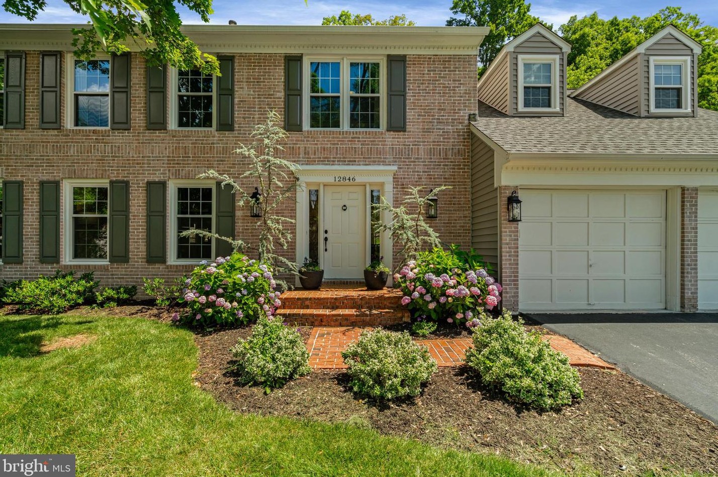 12846 Valleywood Dr, Woodbridge, VA 22192