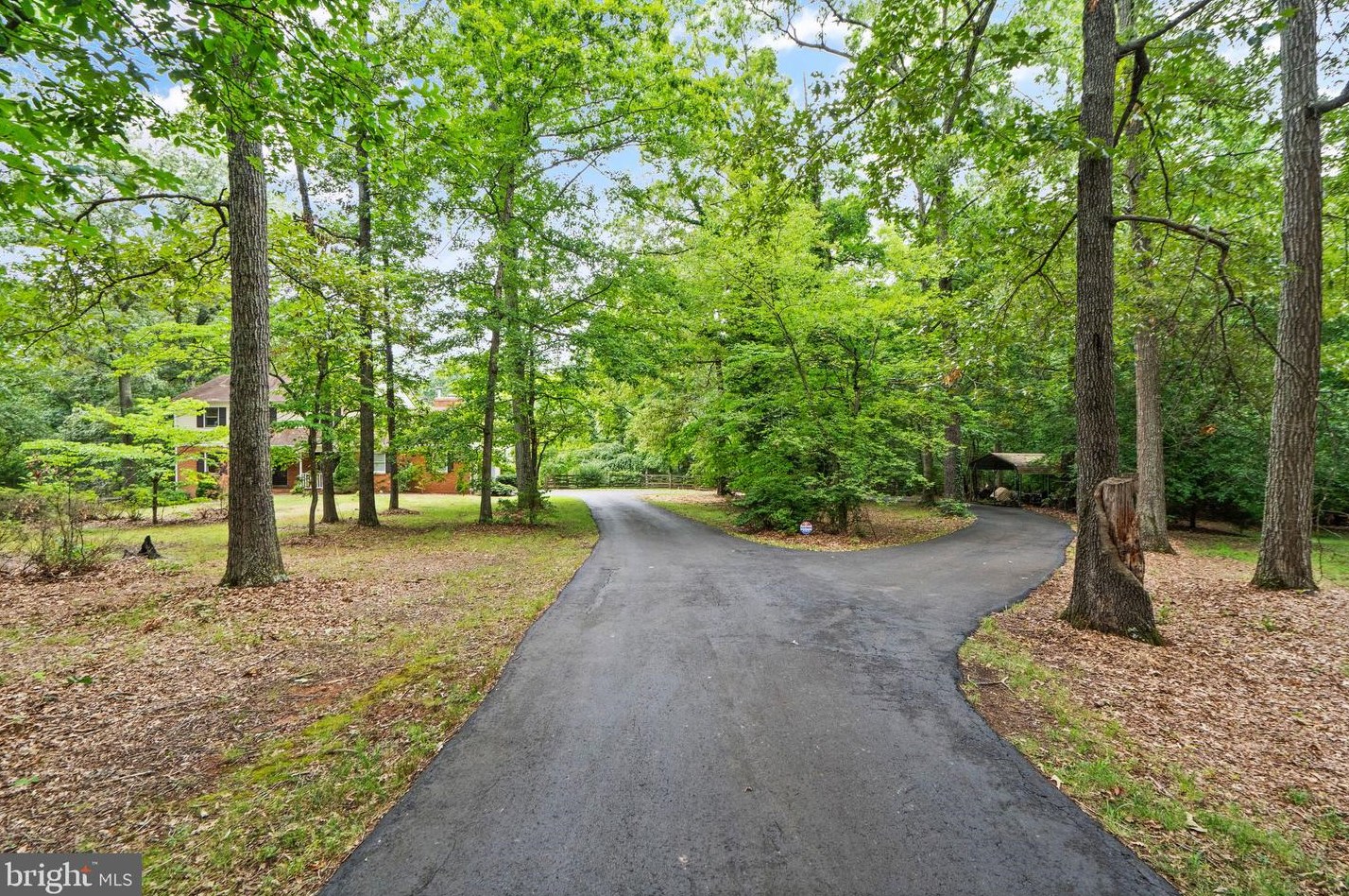13104 Old Church Rd, Nokesville, VA 20181