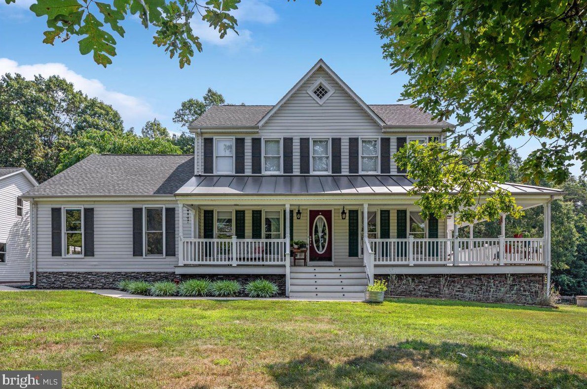 10089 Greenwich Wood Dr, Nokesville, VA 20181