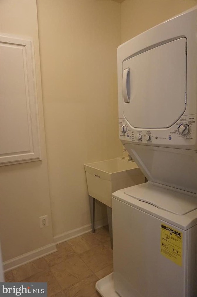7415 Brunson Cir, Gainesville, VA 20155