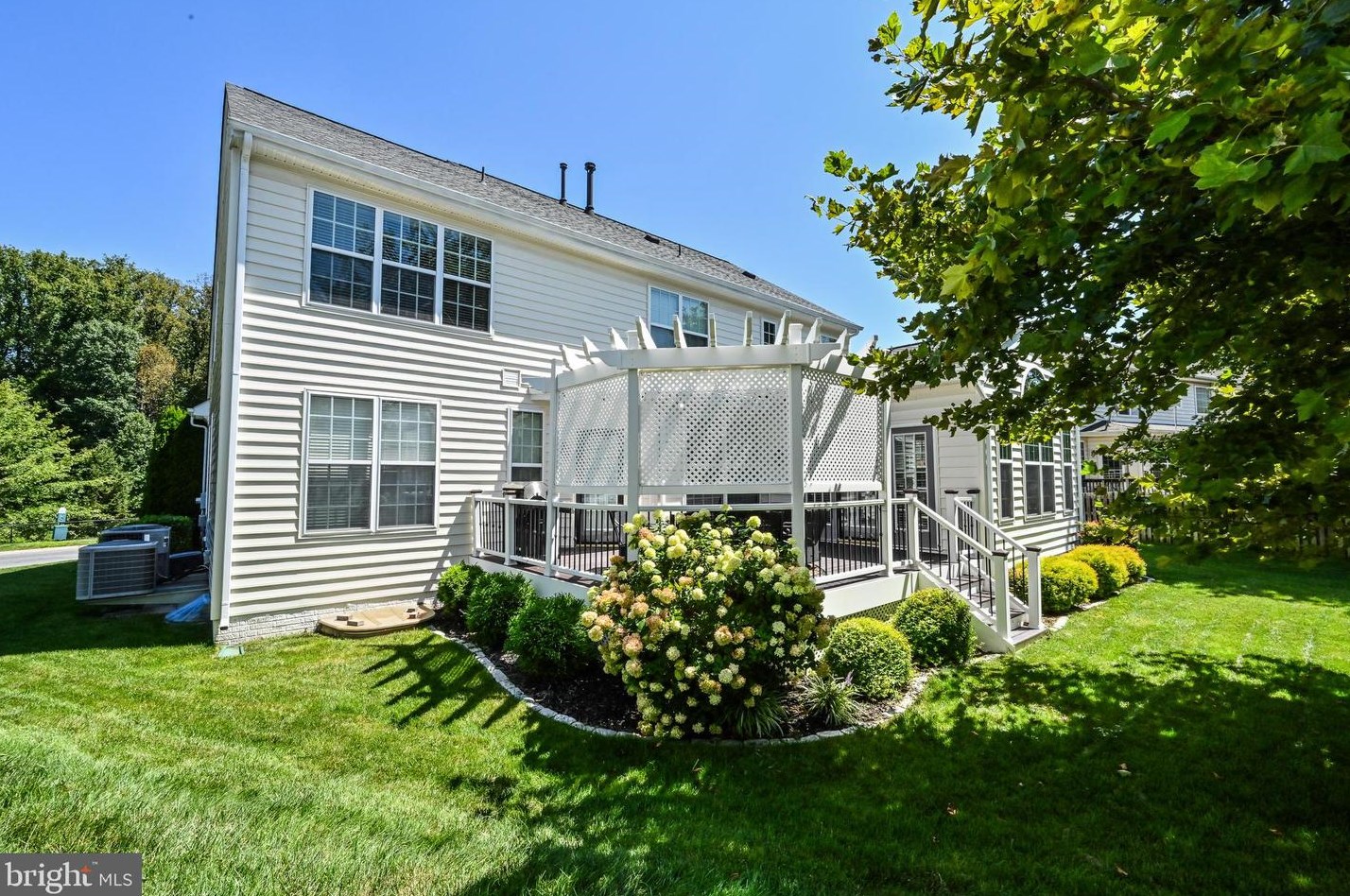 8393 Mineral Spg Dr, Manassas VA 20112-2420 exterior