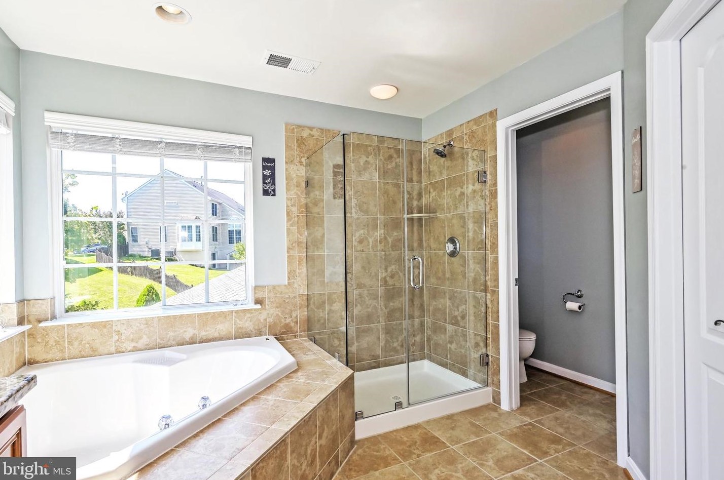 8393 Mineral Spg Dr, Manassas VA 20112-2420 exterior