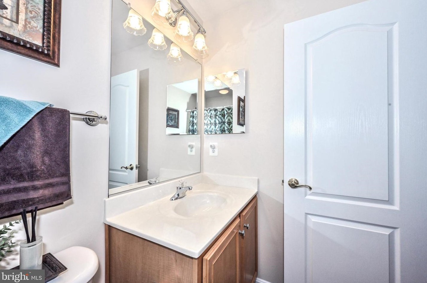 8393 Mineral Spg Dr, Manassas VA 20112-2420 exterior