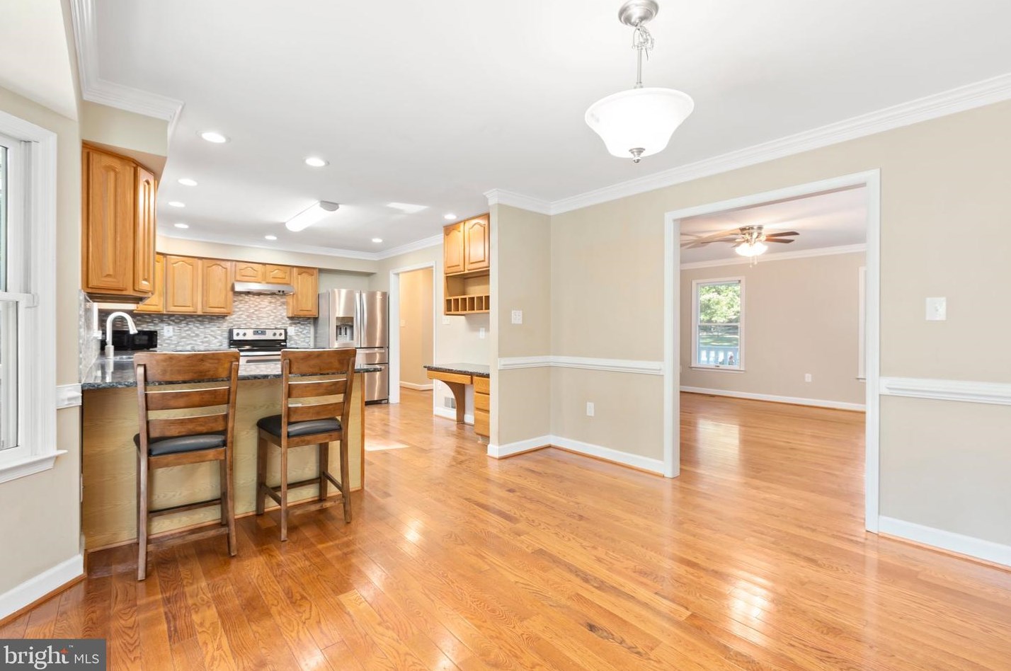 10647 Moore Dr, Manassas VA 20111-2929 exterior