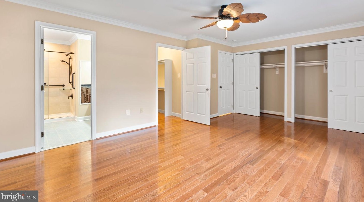 10647 Moore Dr, Manassas VA 20111-2929 exterior