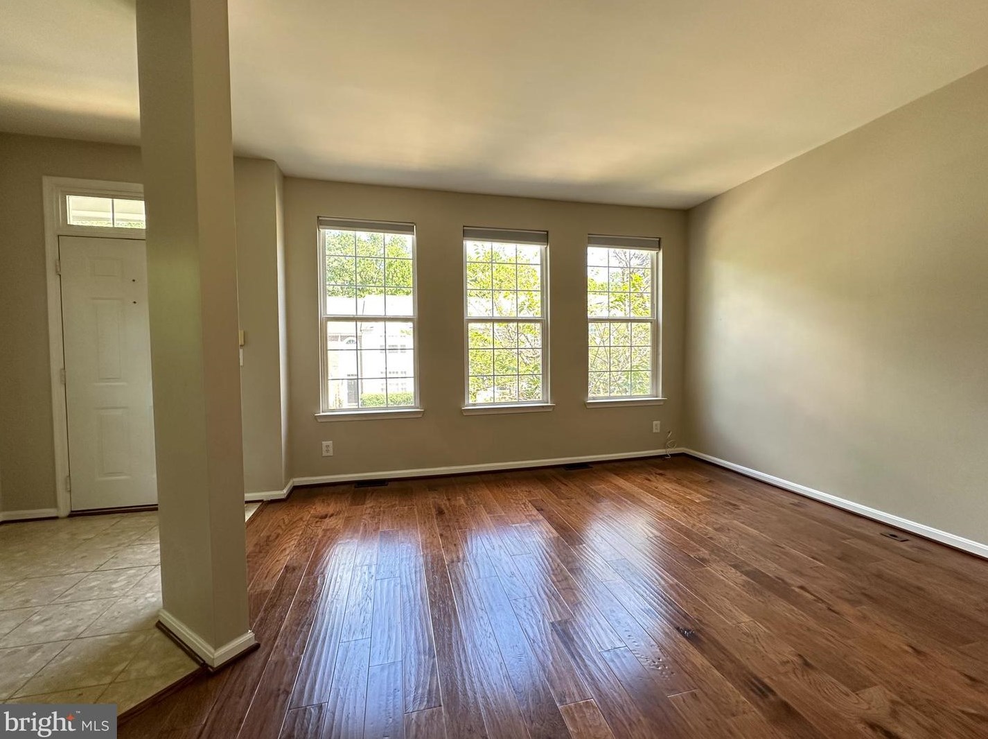 15550 Winding Creek Dr, Dumfries VA  22025-3066 exterior