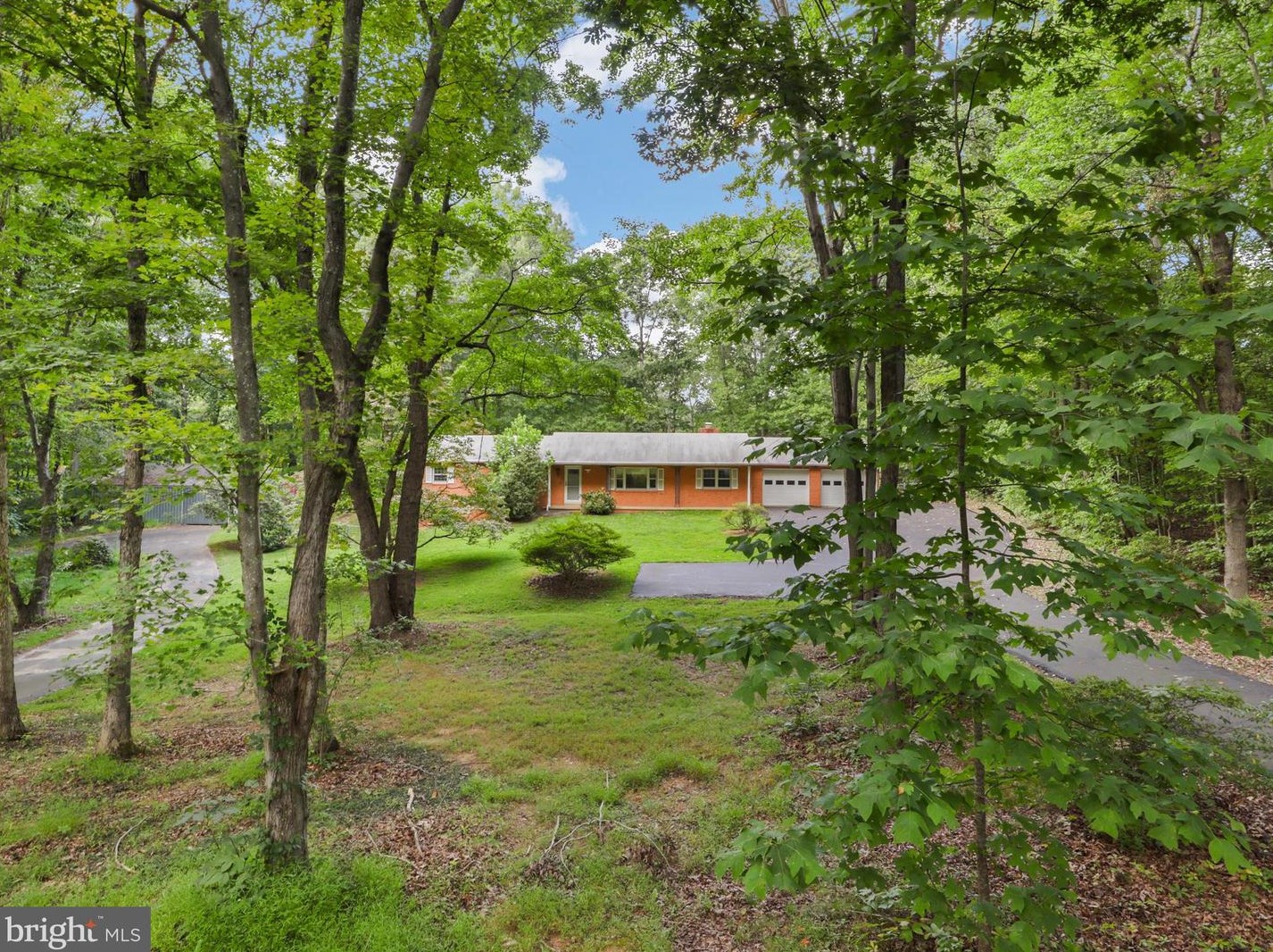 14365 Aden Rd, Nokesville, VA 20181-3125