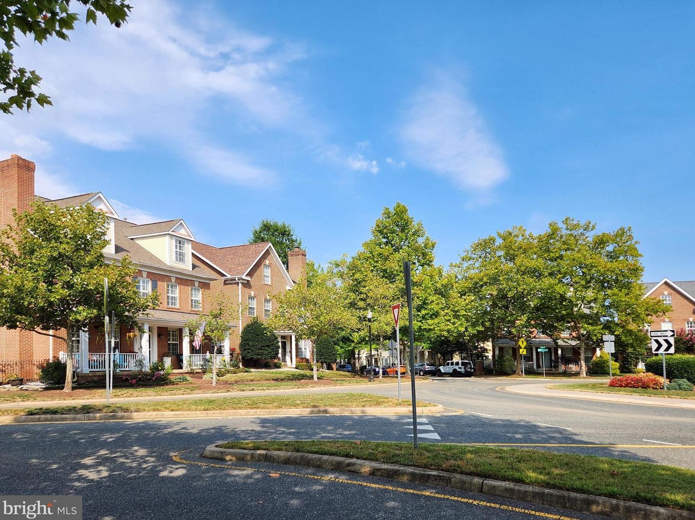 684 Belmont Bay Dr, Woodbridge, VA 22191