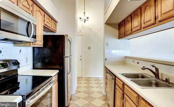 12268 Ladymeade Ct Apt 302, Woodbridge, VA 22192