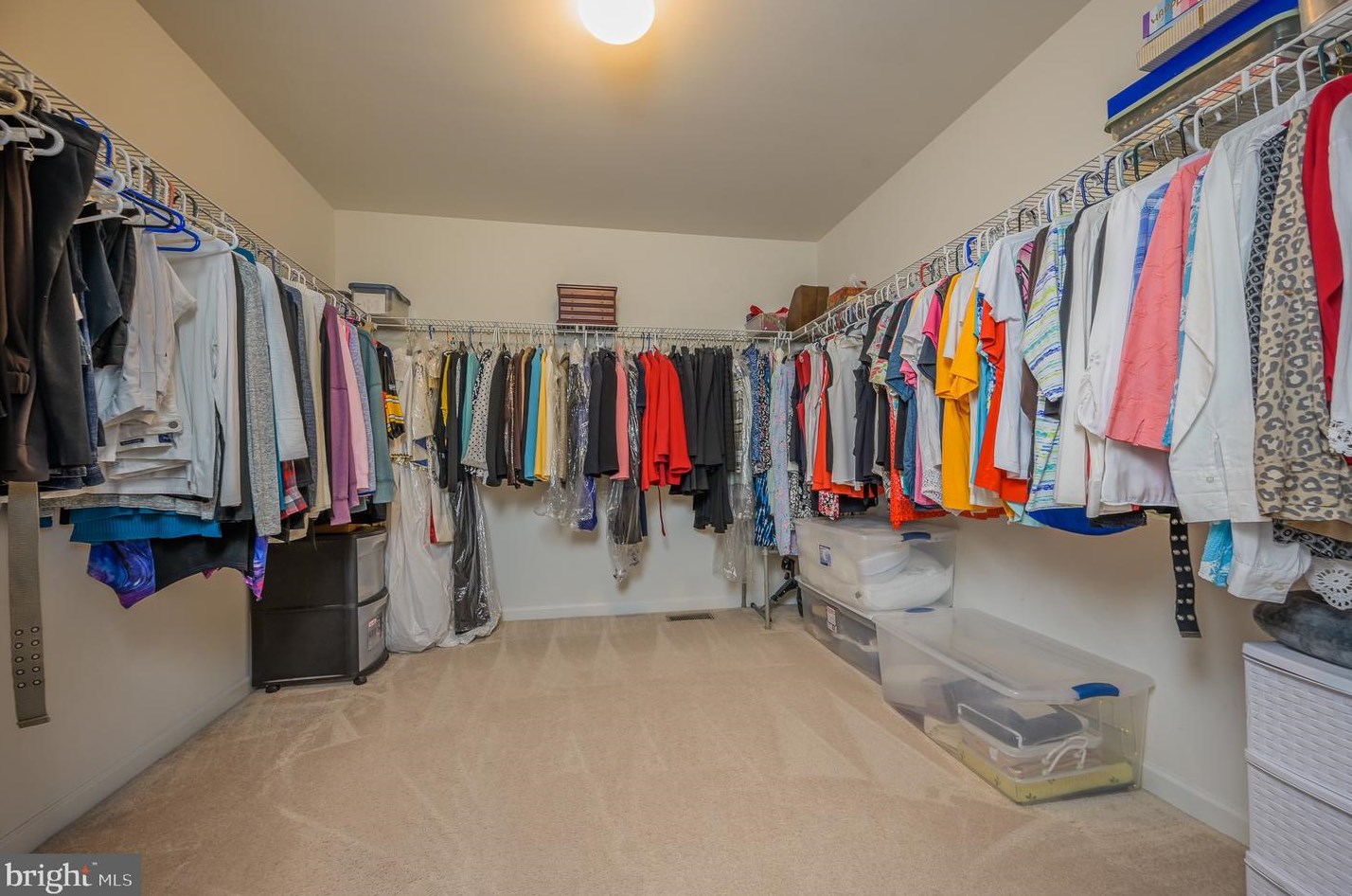 8302 Mineral Spg Dr, Manassas VA 20112-2421 exterior