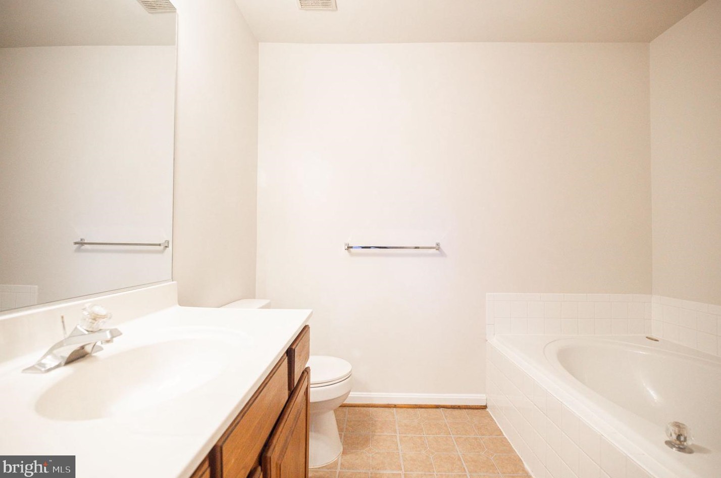 14267 Newbern Loop, Gainesville, VA 20155-1450