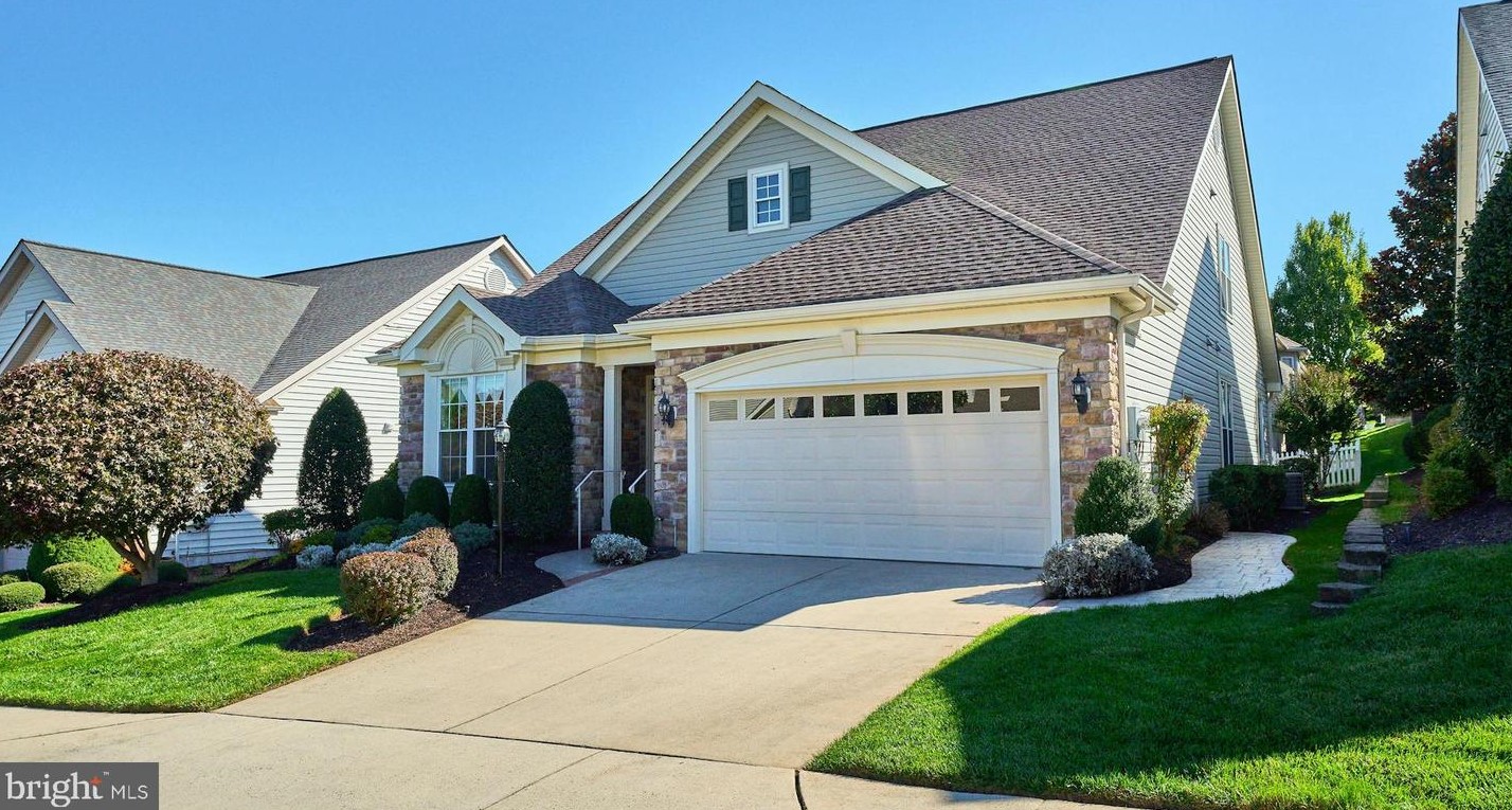 6903 Broadleaf Terrace, Gainesville, VA 20155