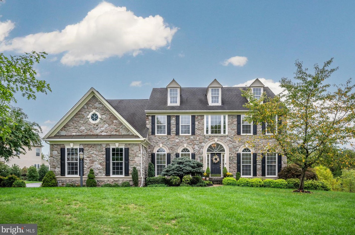 15800 Kensington Palace Ct, Gainesville, VA 20155