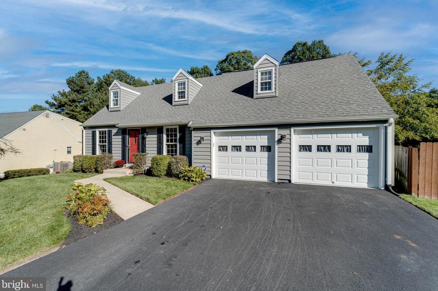 5716 Roundtree Dr, Woodbridge, VA 22193-3716