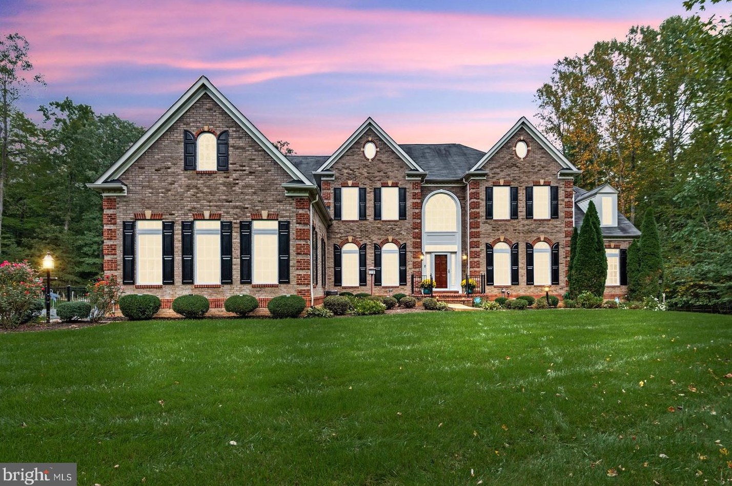 8825 Liberty Oaks Pl, Nokesville, VA 20181