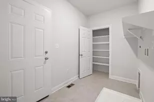 14496 Aurora Dr, Woodbridge, VA 22193 - Photo 32