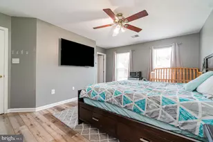 17616 Chisholm Ln, Dumfries, VA 22026 - Photo 16