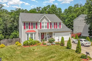 17616 Chisholm Ln, Dumfries, VA 22026 - Photo 36